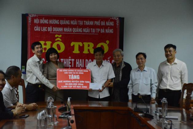 Hội đồng hương, Câu lạc bộ doanh nhân Quảng Ngãi tại Thành phố Đà Nẵng hỗ trợ huyện Sơn Tịnh khắc phục hậu quả cơn bão số 9