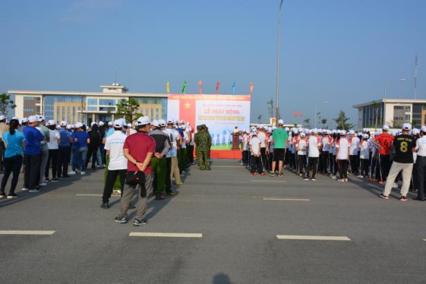 Huyện Sơn Tịnh tổ chức Lễ phát động Ngày chạy Olympic vì sức khỏe toàn dân năm 2021