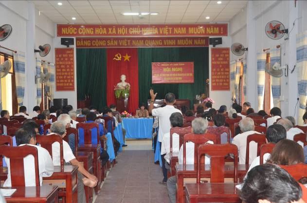 Bí thư Huyện ủy Sơn Tịnh tiếp xúc, đối thoại với Nhân dân xã Tịnh Minh