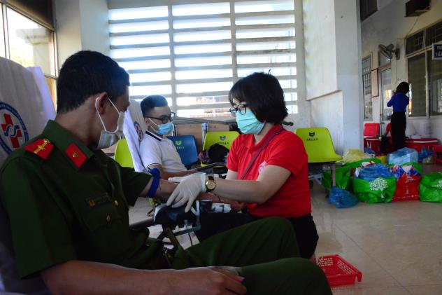 Sơn Tịnh ra quân hiến máu tình nguyện đợt 2 năm 2021