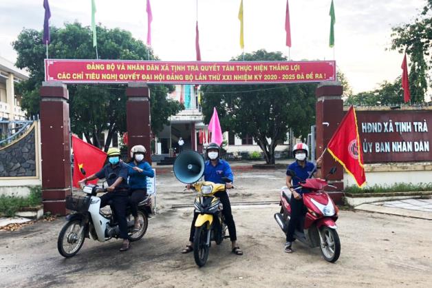 Các cơ sở đoàn huyện Sơn Tịnh ra quân tuyên truyền phòng chống dịch covid-19