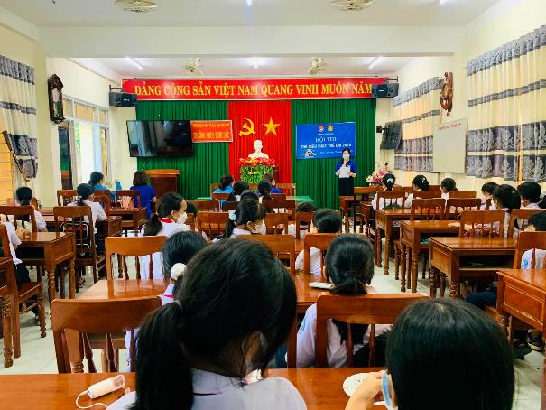 Huyện Đoàn Sơn Tịnh tổ chức Hội thi “ Tìm hiểu luật trẻ em”