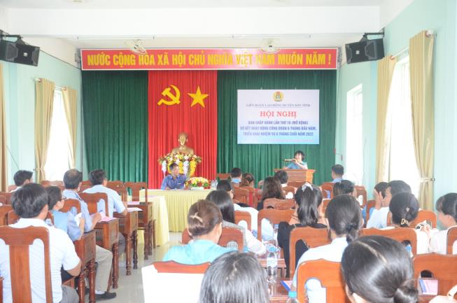LĐLĐ huyện Sơn Tịnh hội nghị Ban Chấp hành (mở rộng) lần thứ 16 sơ kết hoạt động công đoàn 6 tháng đầu năm 2022