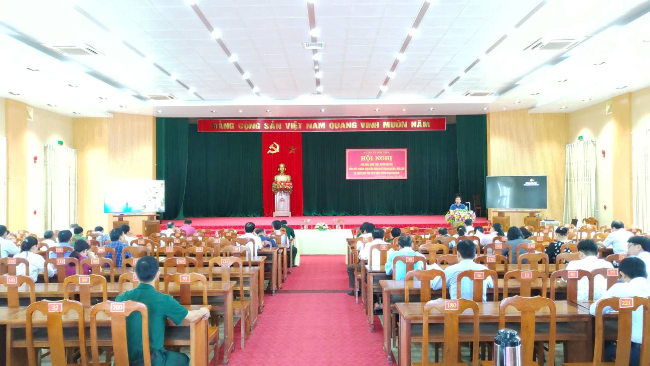 Sơn Tịnh: Hội nghị phổ biến, quán triệt, tuyên truyền tổng kết 10 năm thực hiện Nghị quyết Trung ương 8 khoá XI về Chiến lược bảo vệ Tổ quốc trong tình hình mới.