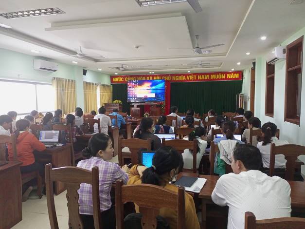UBND huyện Sơn Tịnh tập huấn nghiệp vụ chứng thực bản sao điện tử