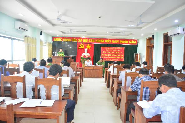 UBND huyện Sơn Tịnh họp Tổ công tác Đề án 06