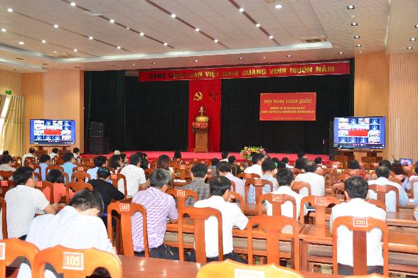 Sơn Tịnh tham dự hội nghị nghiên cứu, học tập, quán triệt Nghị quyết Trung ương 6, khóa XIII
