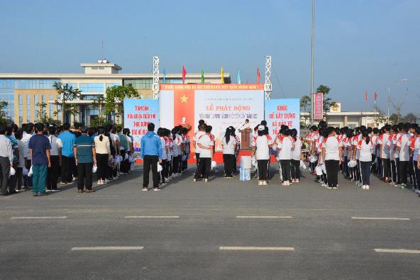 Sơn Tịnh tổ chức Lễ phát động Ngày chạy Olympic vì sức khỏe toàn dân năm 2023