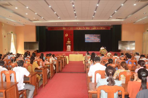 UBND huyện Sơn Tịnh hội nghị tập huấn công tác chuyển đổi số năm 2023