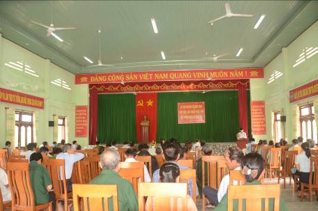 Bí thư Huyện ủy Sơn Tịnh tiếp xúc đối thoại trực tiếp với nhân dân xã Tịnh Trà