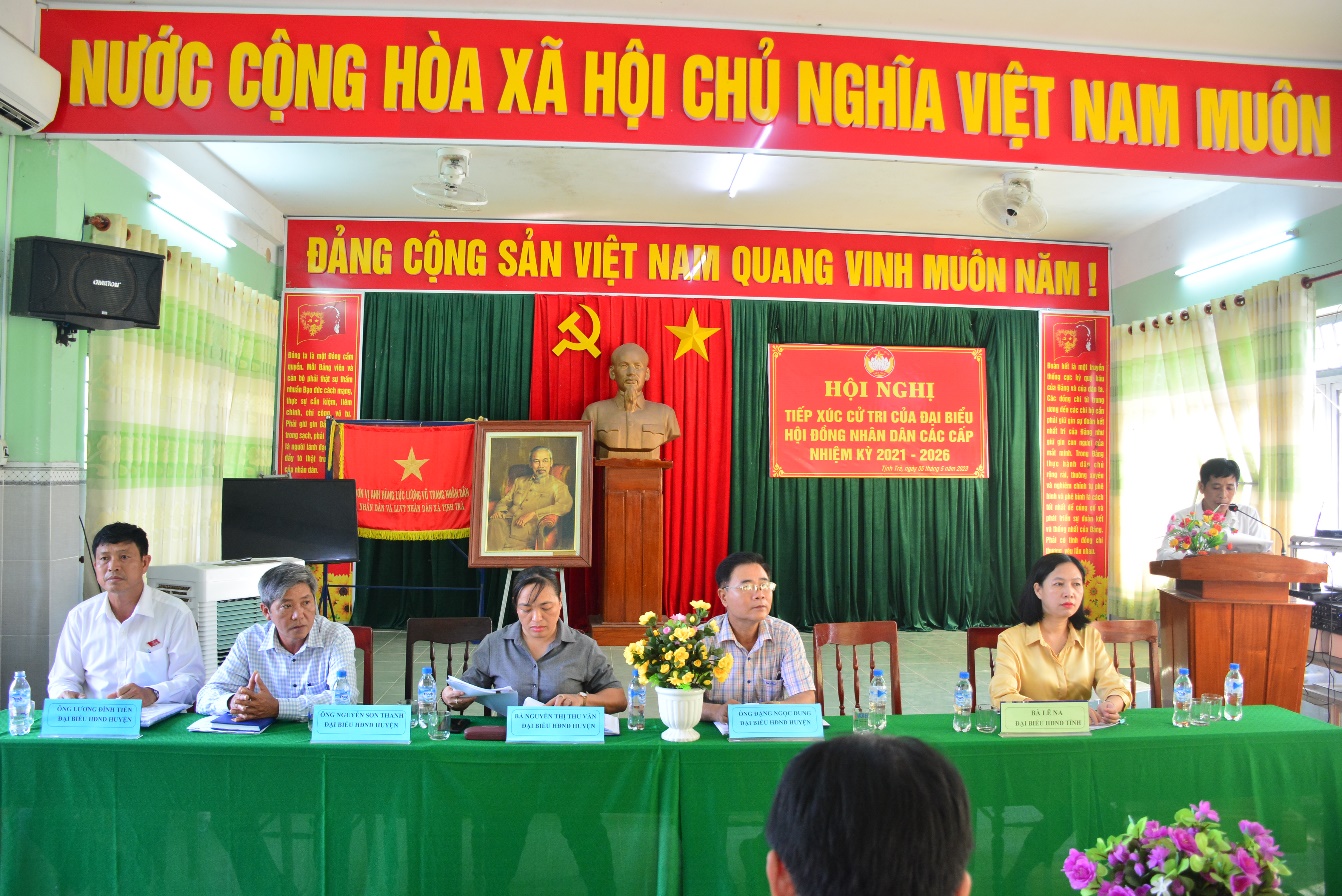 Đại biểu HĐND các cấp tiếp xúc cử tri tại xã Tịnh Trà