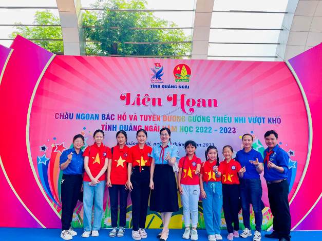Sơn Tịnh có 5 em học sinh đạt danh hiệu cháu ngoan Bác Hồ cấp tỉnh năm 2023