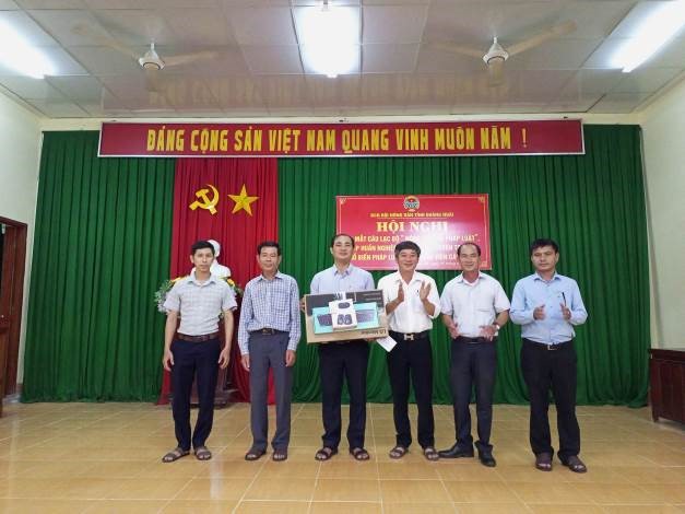 Hội nông dân tỉnh Quảng Ngãi ra mắt mô hình Câu lạc bộ nông dân với pháp luật tại xã Tịnh Hà