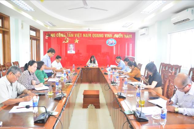 Huyện ủy Sơn Tịnh trực báo các cơ quan tham mưu giúp việc quý II năm 2023