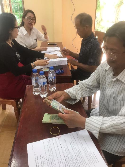 Giải ngân nguồn vốn Quỹ hỗ trợ Nông dân tỉnh 500 triệu đồng cho hội viên nông dân xã Tịnh Hà