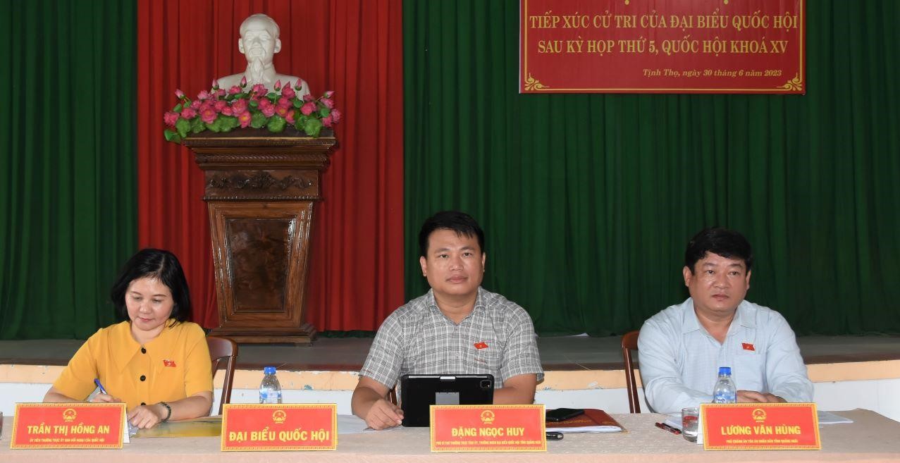 Đoàn đại biểu Quốc hội tỉnh tiếp xúc cử tri tại xã Tịnh Thọ, huyện Sơn Tịnh