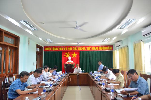 UBND huyện Sơn Tịnh họp trực báo tiến độ thực hiện các dự án thuộc Chương trình mục tiêu quốc gia giảm nghèo bền vững năm 2023