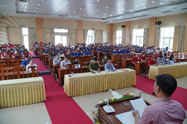 Phòng Văn hóa và Thông tin, Huyện đoàn, Viettel Sơn Tịnh phối hợp hội nghị triển khai thúc đẩy chữ ký số và thanh toán không dùng tiền mặt