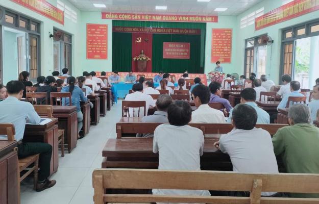 Đại biểu HĐND tỉnh, huyện tiếp xúc cử tri tại xã Tịnh Đông
