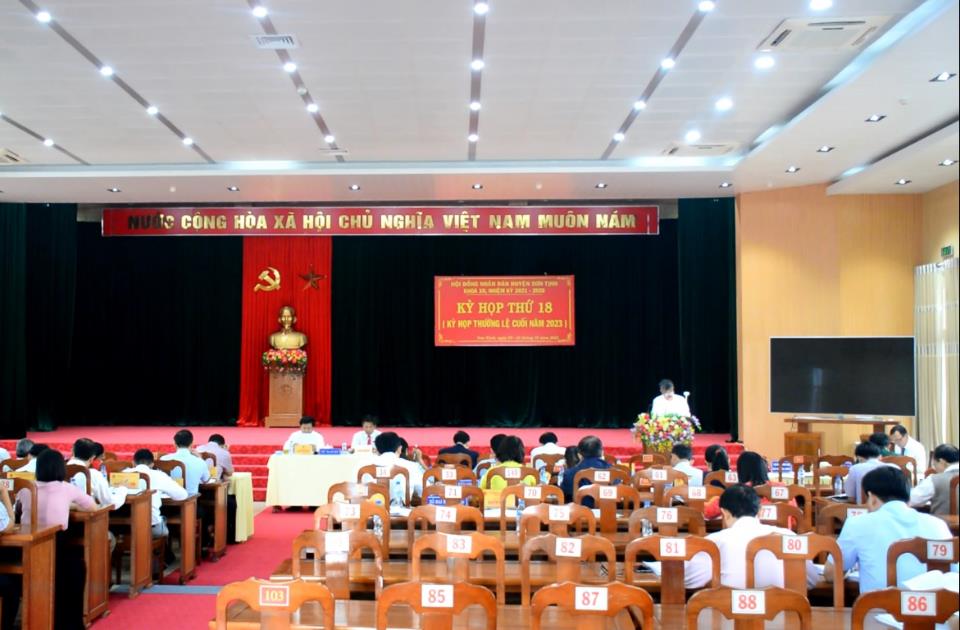 Hội đồng nhân dân huyện Sơn Tịnh khóa XII, nhiệm kỳ 2021 - 2026 tổ chức kỳ họp thứ 18
