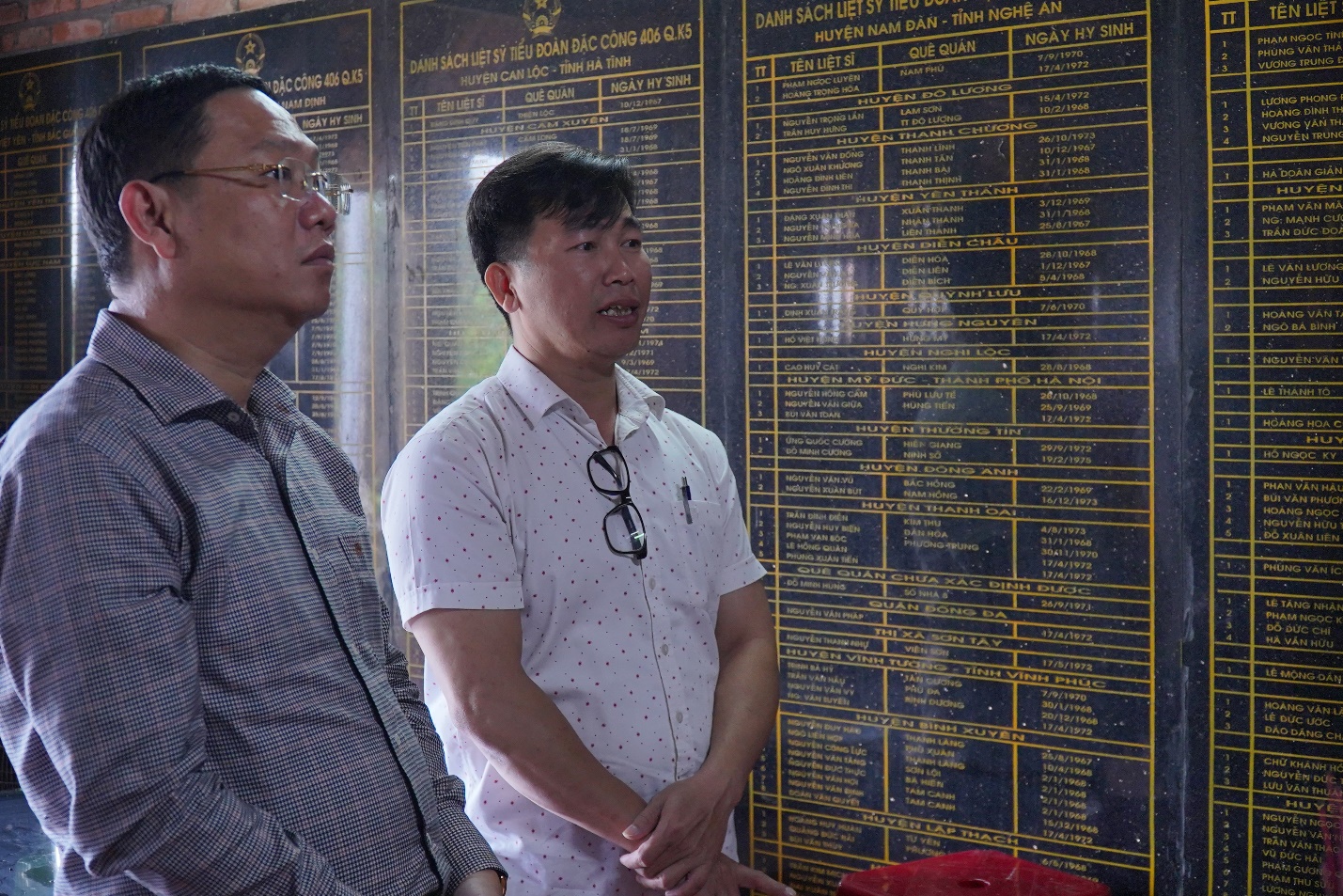 Bí thư Huyện ủy Sơn Tịnh thăm các di tích lịch sử - văn hóa nhân dịp Tết Nguyên đán Giáp Thìn 2024