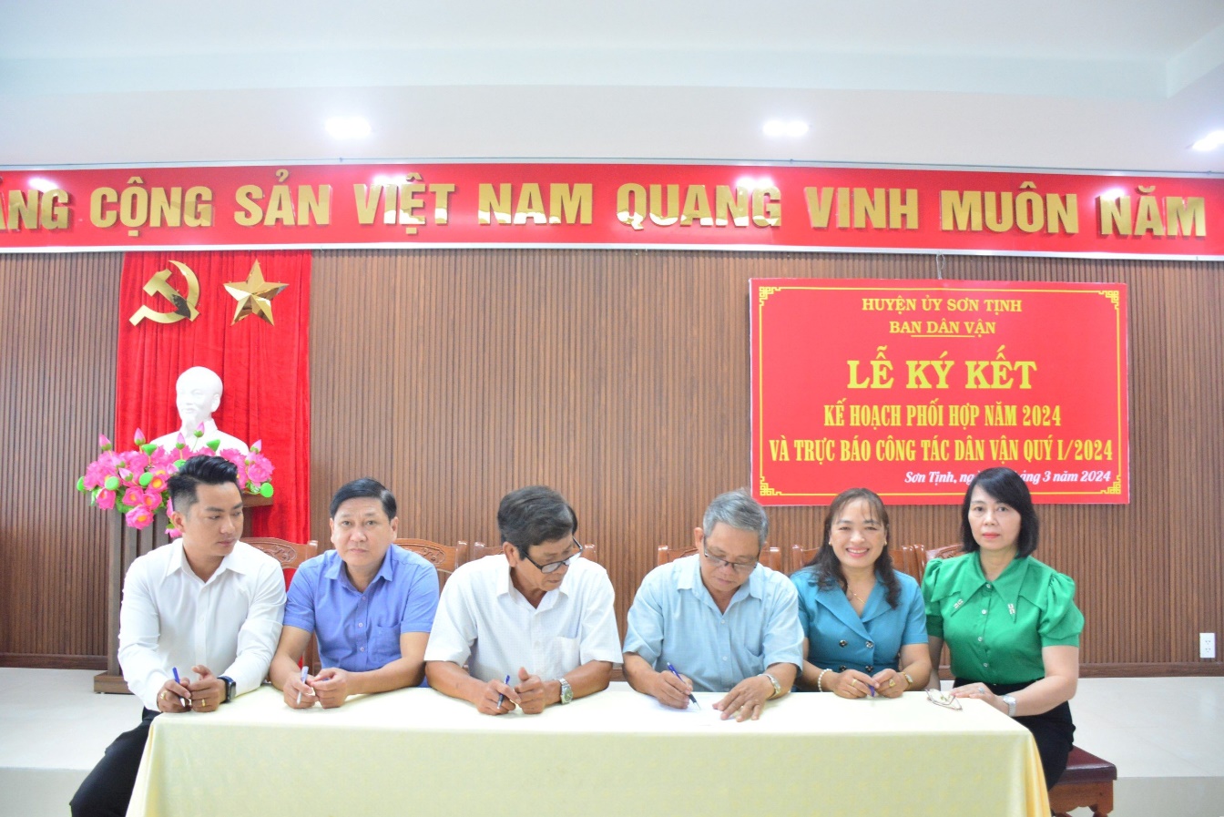 Ban Dân vận Huyện ủy Sơn Tịnh tổ chức Lễ ký kết Kế hoạch phối hợp năm 2024
