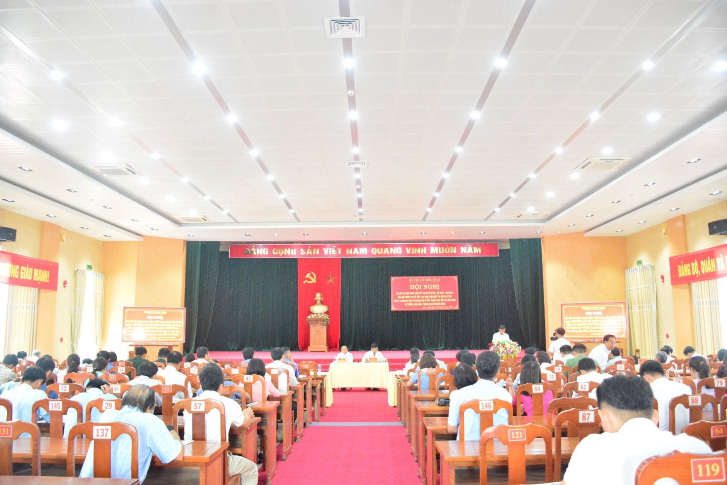 Huyện ủy Sơn Tịnh hội nghị sơ kết 3 năm thực hiện Kết luận số 01-KL/TW