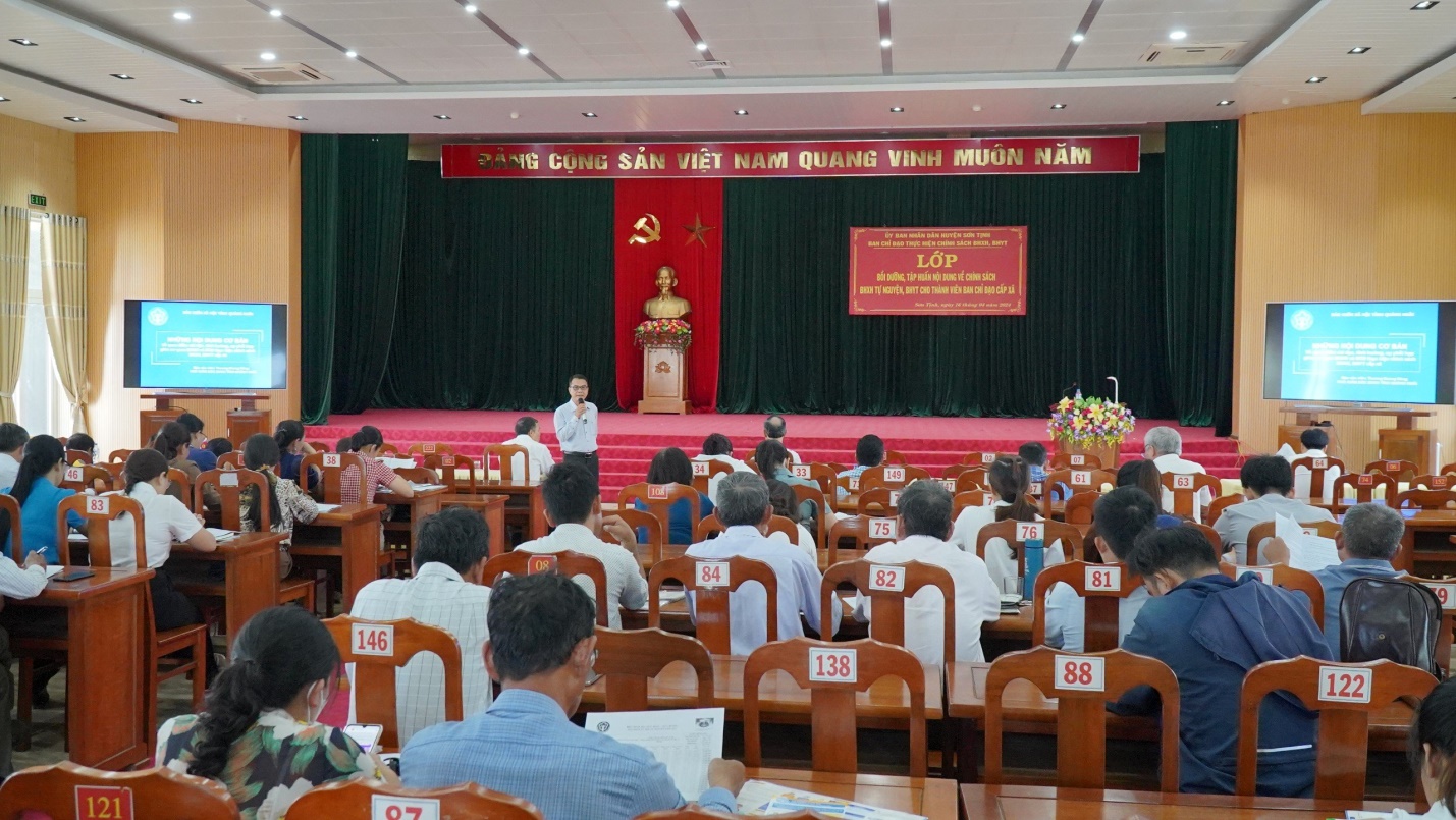 Sơn Tịnh: Hội nghị bồi dưỡng, tập huấn nội dung về chính sách BHXH tự nguyện, BHYT