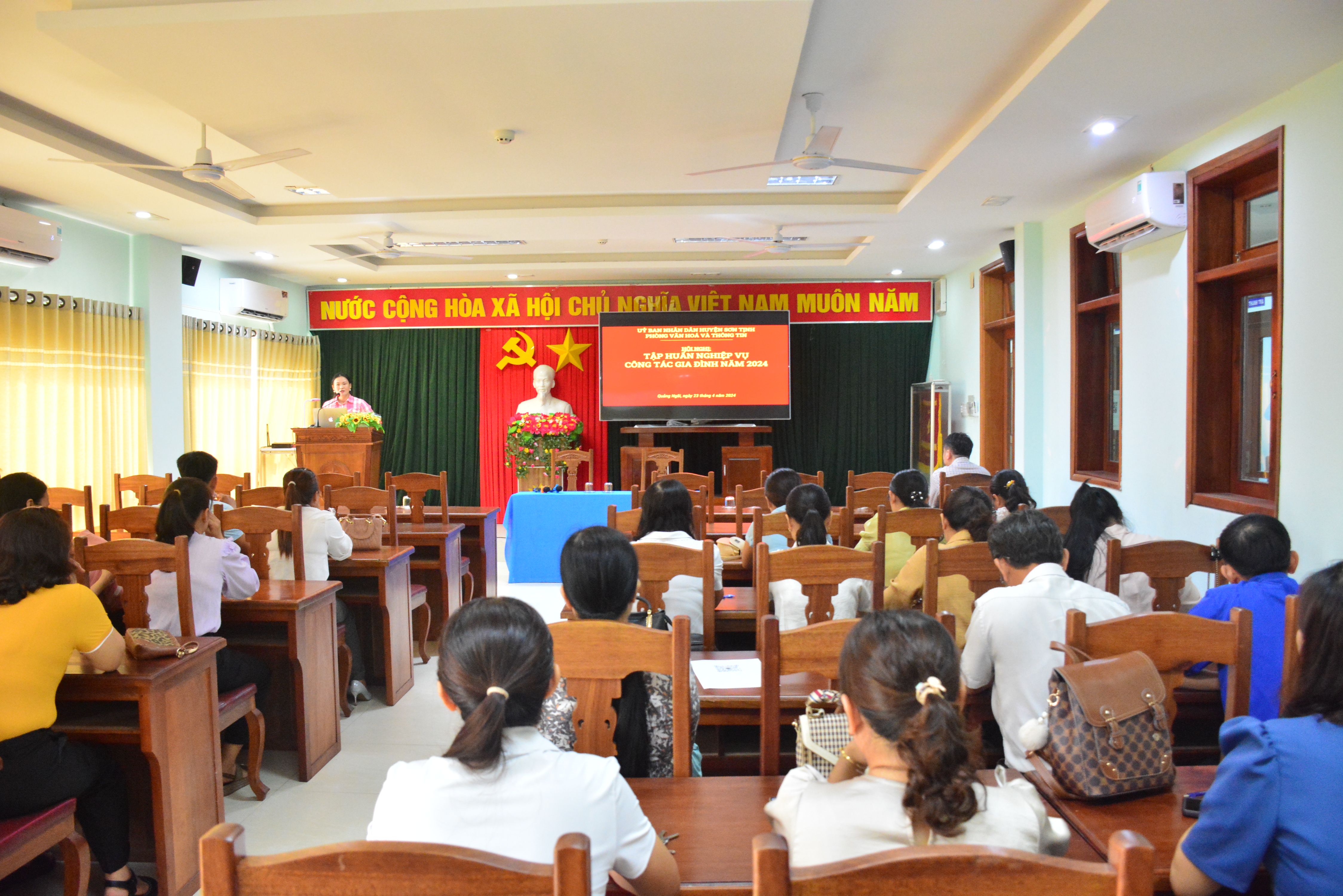 UBND huyện Sơn Tịnh hội nghị tập huấn nghiệp vụ công tác gia đình năm 2024