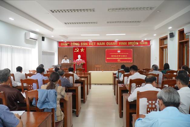 Ủy ban MTTQVN huyện Sơn Tịnh hội nghị lần thứ 13 khóa XI