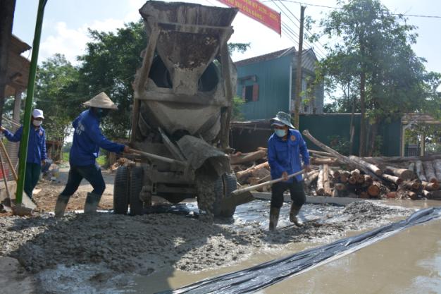 Sơn Tịnh: Xã Tịnh Hiệp triển khai bê tông hóa đường giao thông nông thôn
