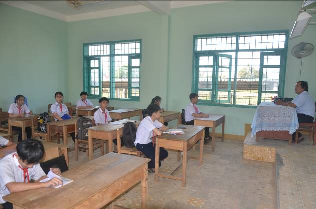 Sơn Tịnh đảm bảo chất lượng dạy và học cho học sinh đi học trở lại sau kỳ nghỉ dài phòng, chống dịch covid-19