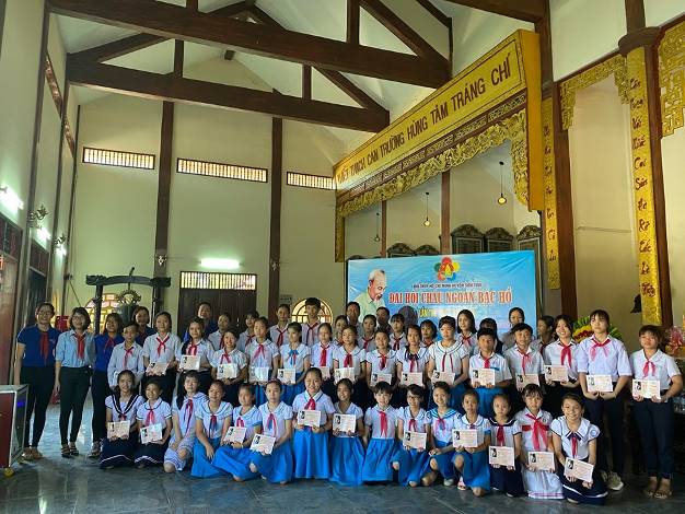 Sơn Tịnh tổ chức lễ báo công và tuyên dương cháu ngoan Bác Hồ năm học 2019 – 2020
