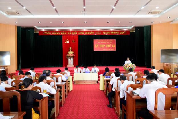 HĐND huyện Sơn Tịnh tổ chức kỳ họp thứ 13