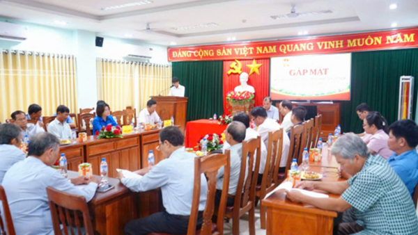 HỘI NÔNG DÂN XÃ SƠN TỊNH GẶP MẶT KỶ NIỆM 96 NĂM NGÀY THÀNH LẬP HỘI NÔNG DÂN VIỆT NAM
