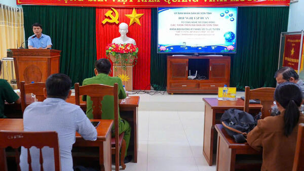 XÃ SƠN TỊNH TỔ CHỨC TẬP HUẤN KỸ NĂNG SỐ TRỰC TUYẾN TRÊN CỔNG BÌNH DÂN HỌC VỤ SỐ TỈNH QUẢNG NGÃI NĂM 2026